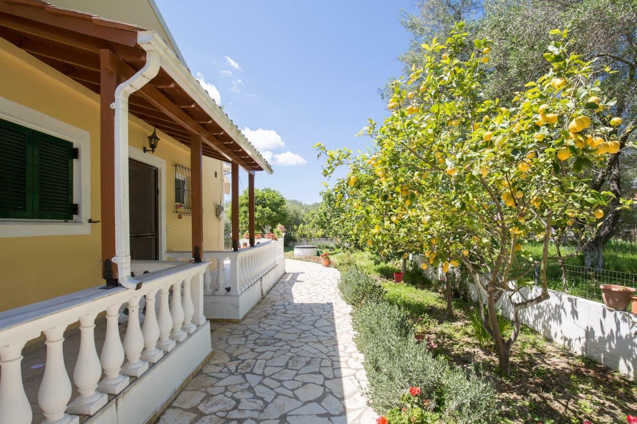 Kariá Holiday Home Lefkímmi Exterior foto