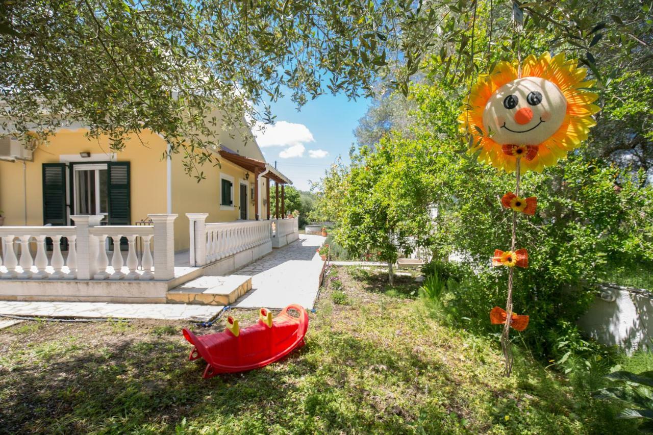 Kariá Holiday Home Lefkímmi Exterior foto